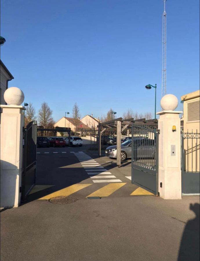דירות מונטבראן Logement Exceptionnel Avec Jardin Proche Disney מראה חיצוני תמונה
